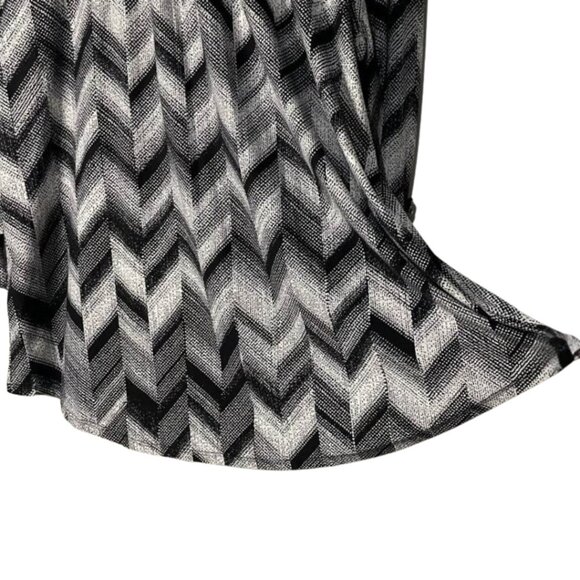 Cocomo Black White Chevron Studded Blouse Top Plus Size 2X Roll Tab Career - Picture 7 of 12